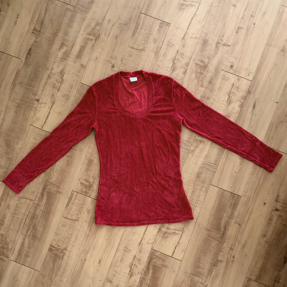 Beautiful Deep Red Velvet Vintage United Colors Of Benetton Long Sleeve Top